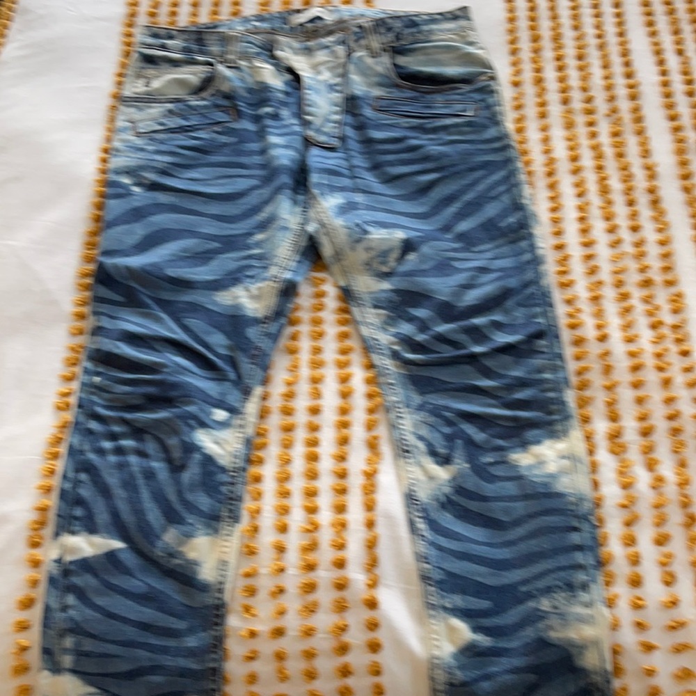PIERRE BALMAIN